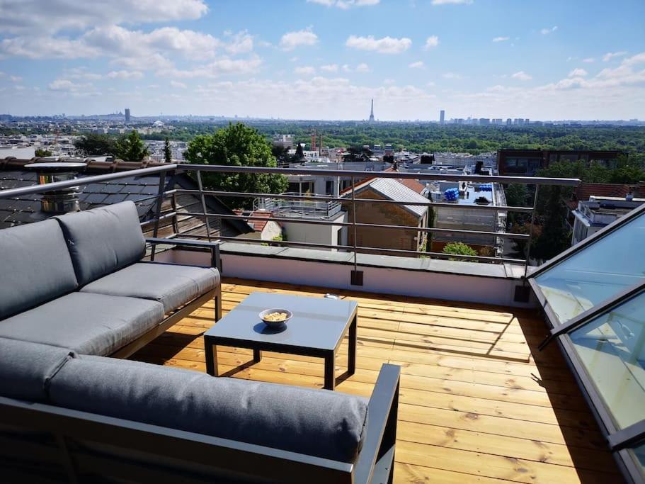 Maison Exceptionnelle ! Vue Tour Eiffel Et Paris Villa Suresnes Bagian luar foto